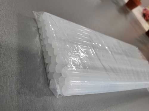 Стрижневий термоклей (силіконовий) 7.4*300 мм. Стрижневий термоклей (силіконовий) 7.4*300 мм.